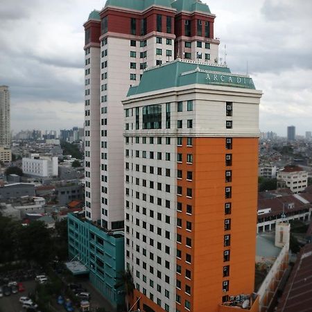 Horison Arcadia Mangga Dua Hotel Jakarta Exterior photo