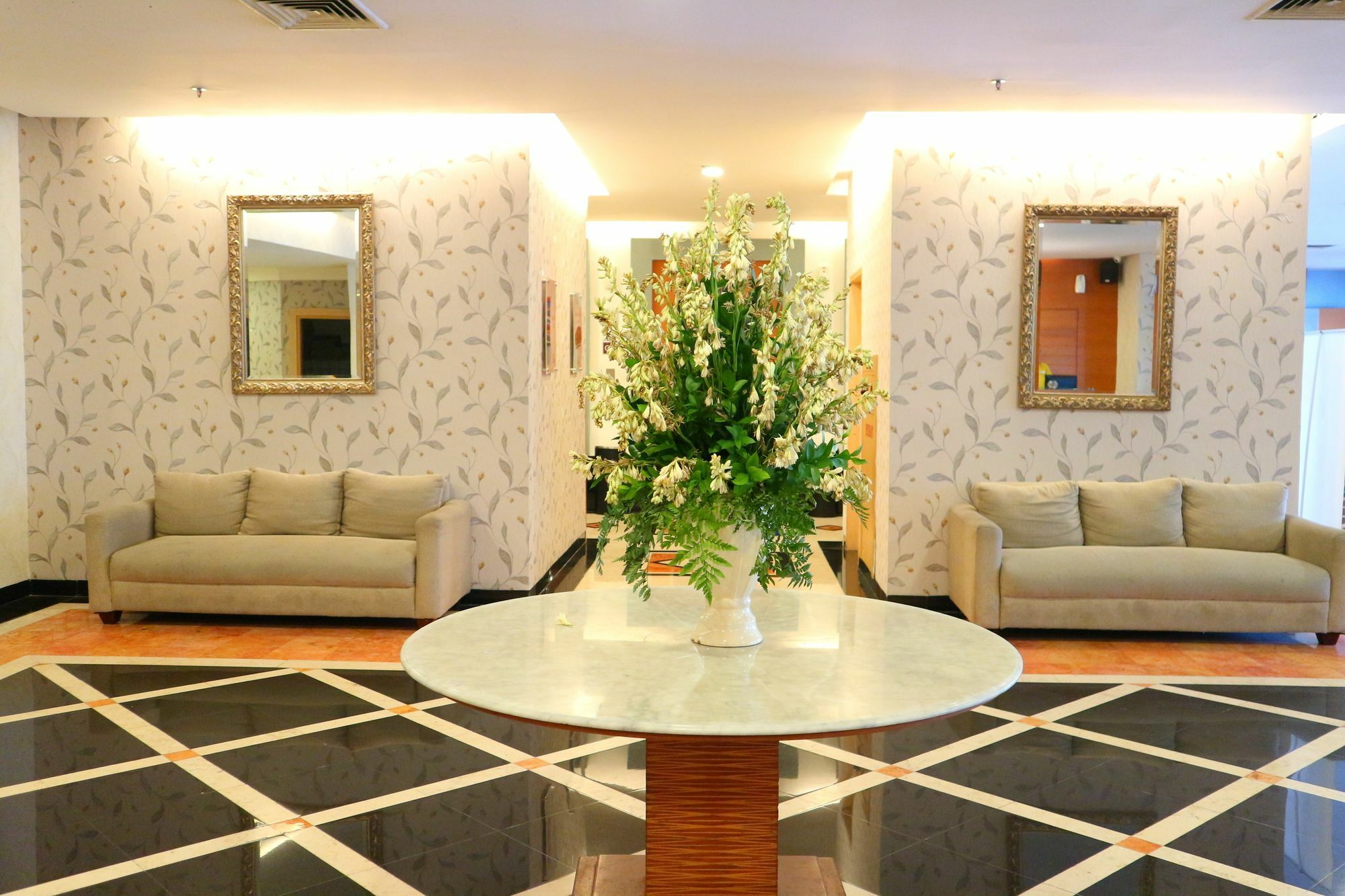 Horison Arcadia Mangga Dua Hotel Jakarta Exterior photo